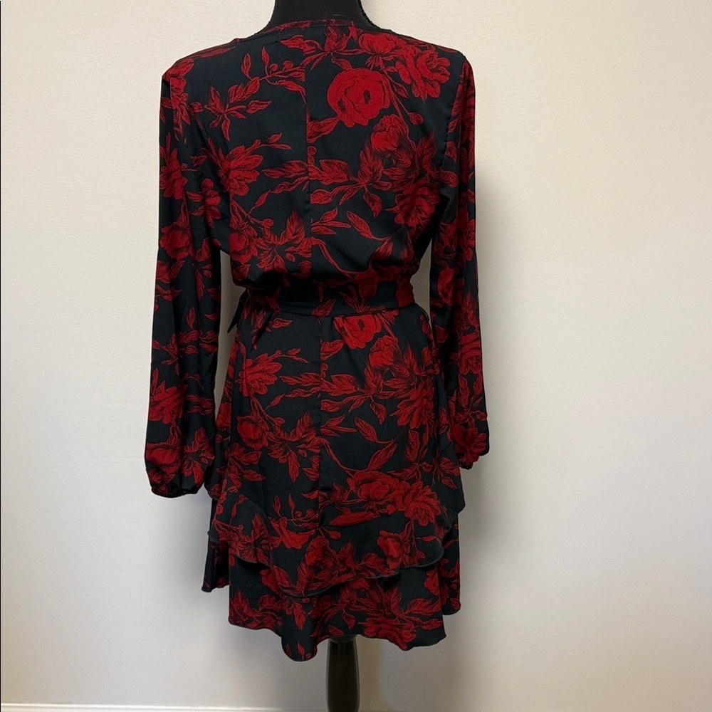 Elegant Black and Red Floral Long Sleeve Dress